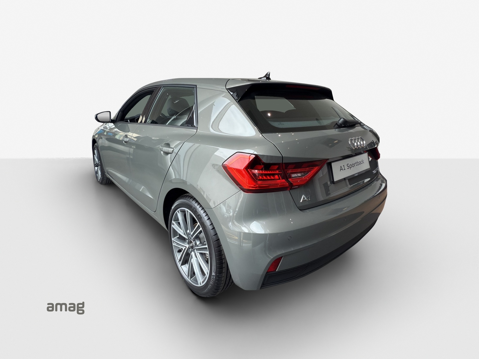 AUDI A1 Sportback 30 TFSI Attraction S-tronic-image-3