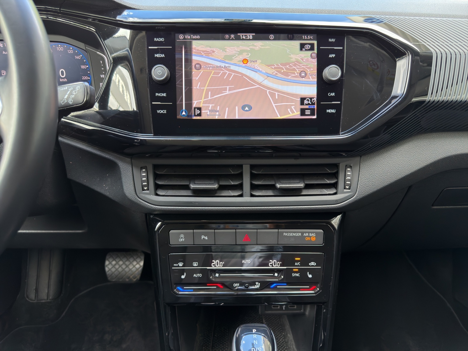 VW T-Cross 1.0 TSI Life Selection DSG-image-10