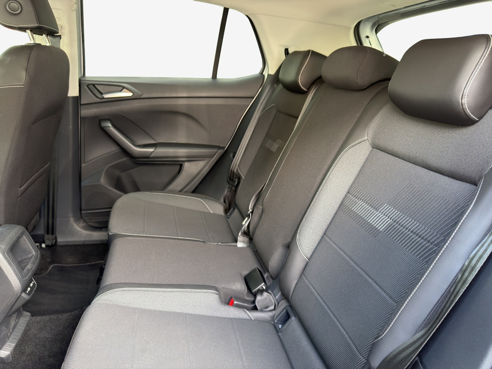 VW T-Cross 1.0 TSI Life Selection DSG-image-11