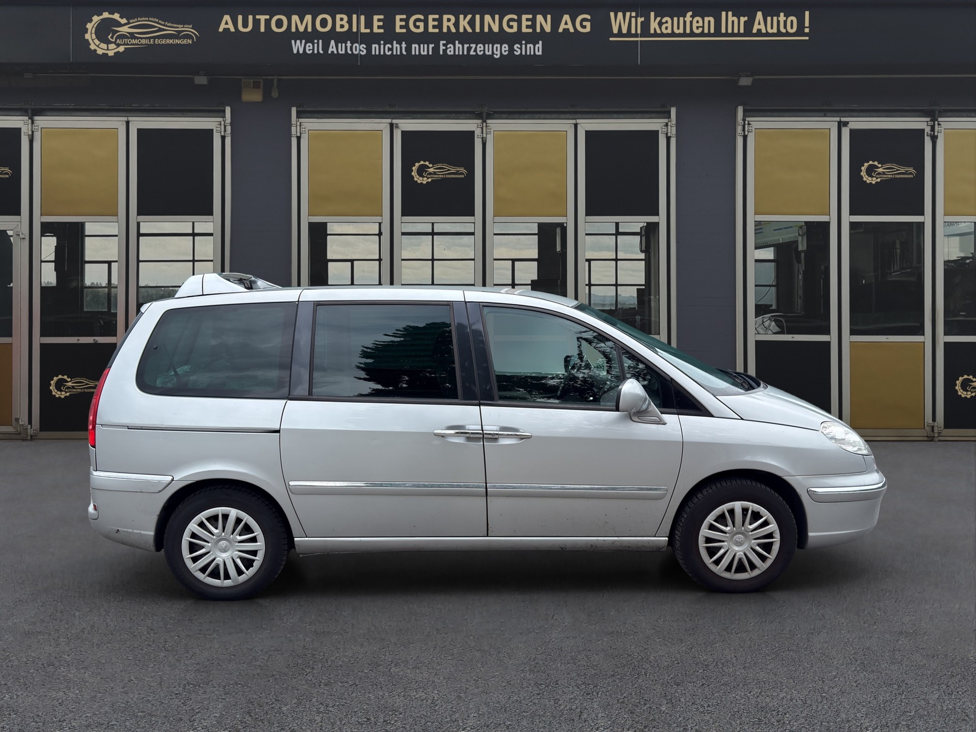 PEUGEOT 807 2.0 16V HDi Allure Tiptronic-image-3