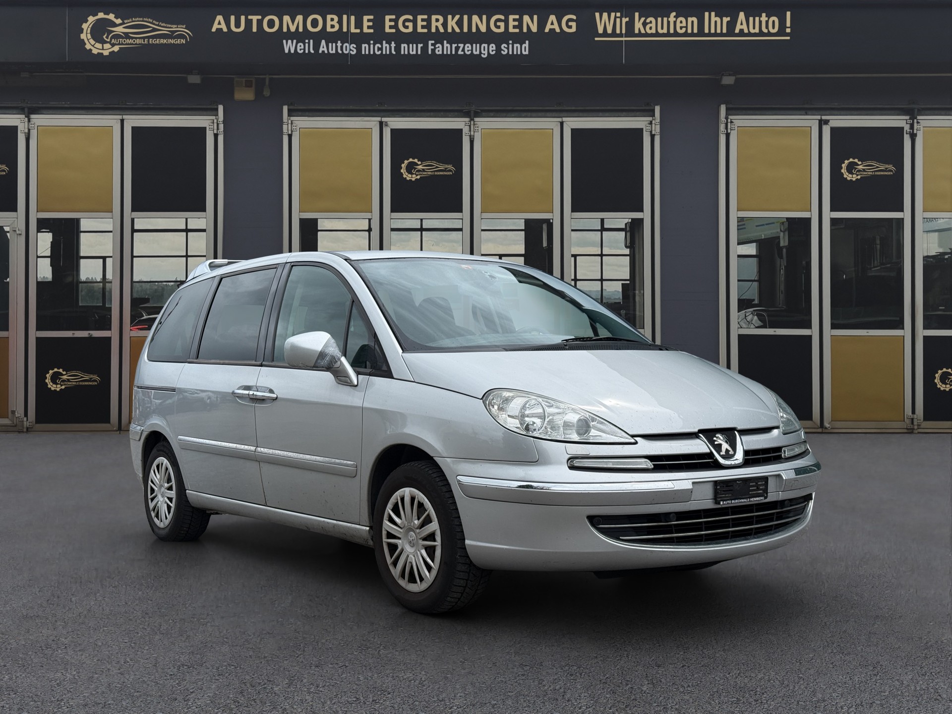 PEUGEOT 807 2.0 16V HDi Allure Tiptronic-image-2