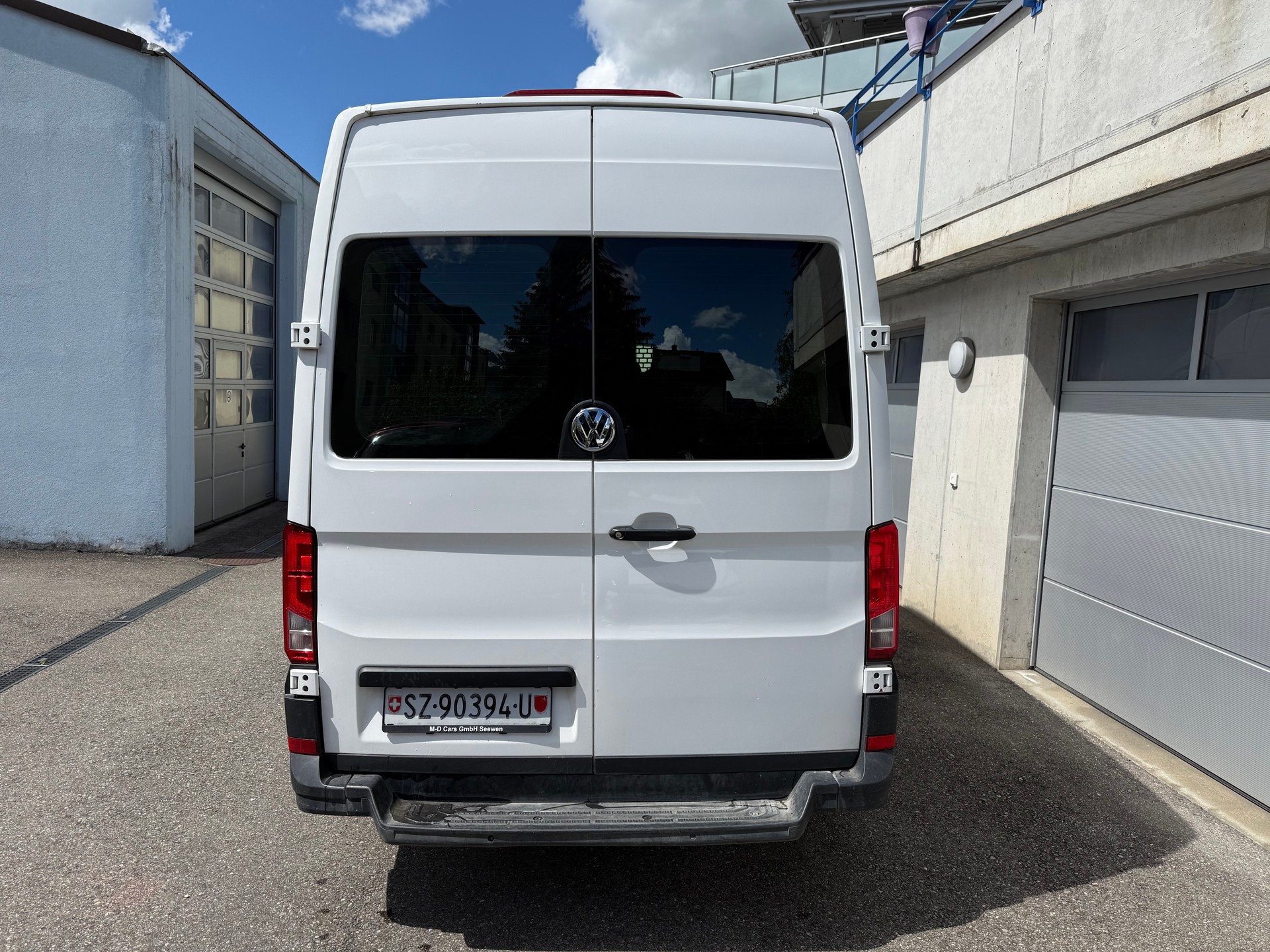 VW Crafter 35 2.0 TDI L3 A-image-5