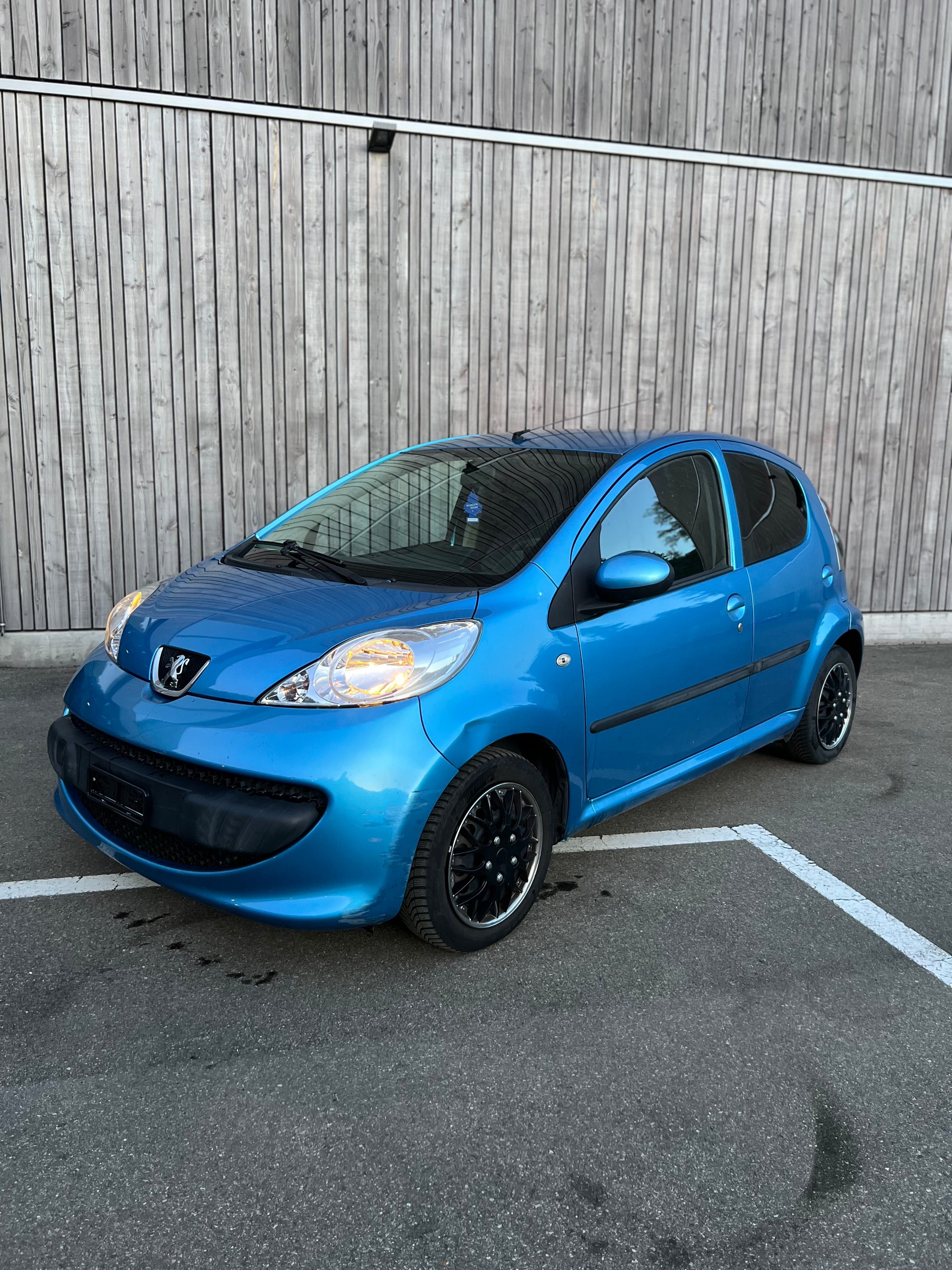 PEUGEOT 107 1.0 City Move 2-Tronic-image-1