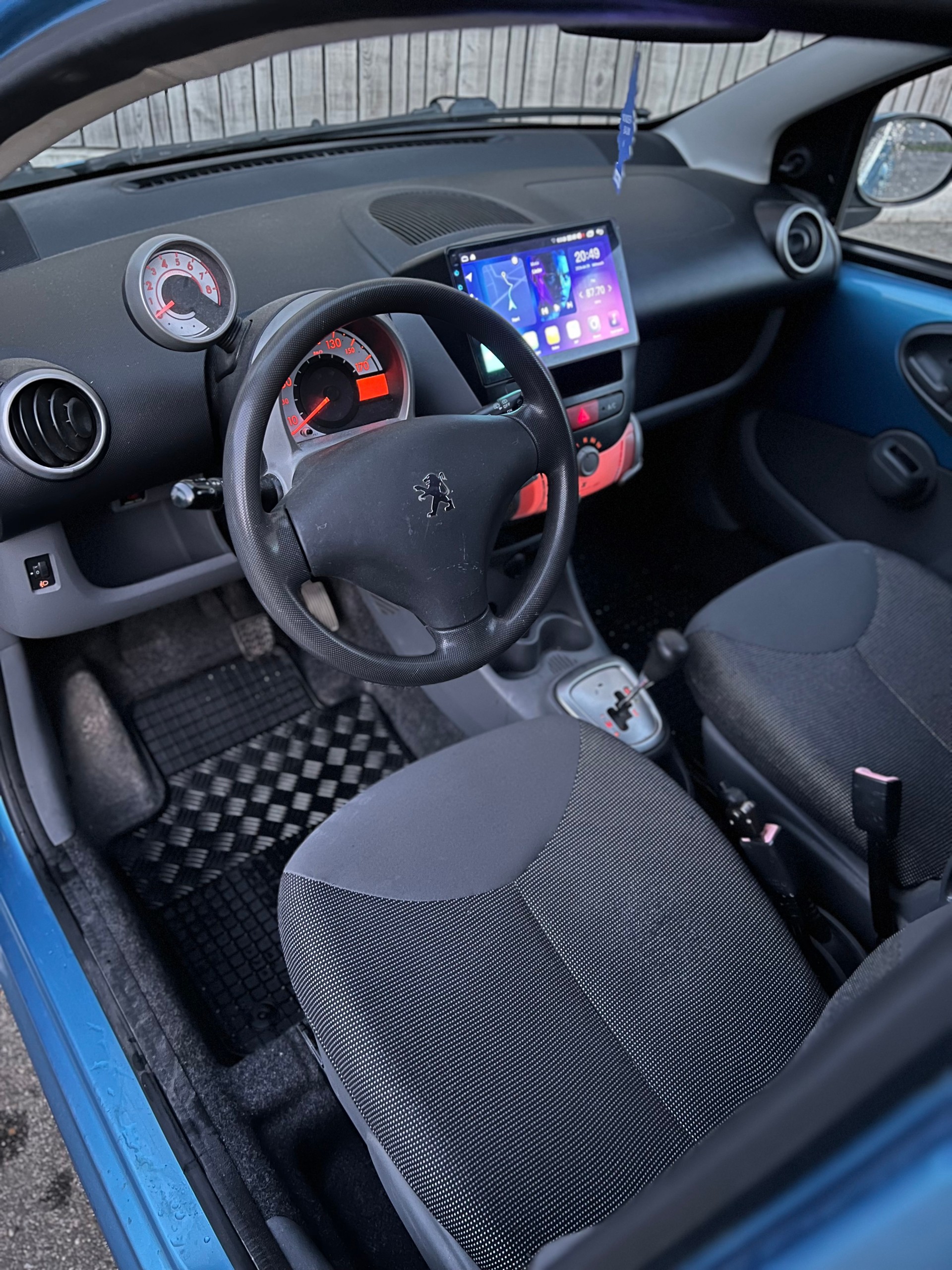 PEUGEOT 107 1.0 City Move 2-Tronic-image-6