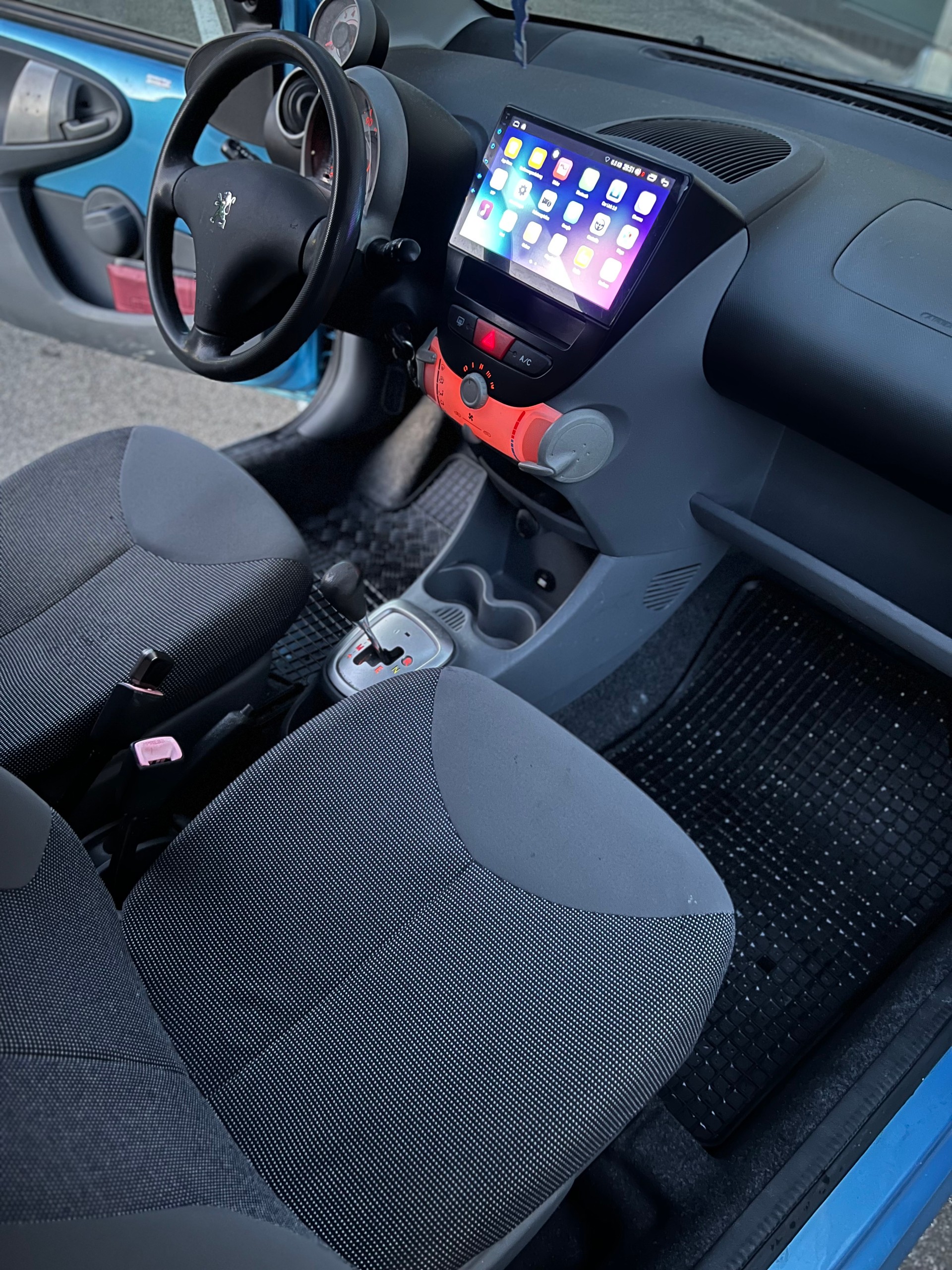 PEUGEOT 107 1.0 City Move 2-Tronic-image-8