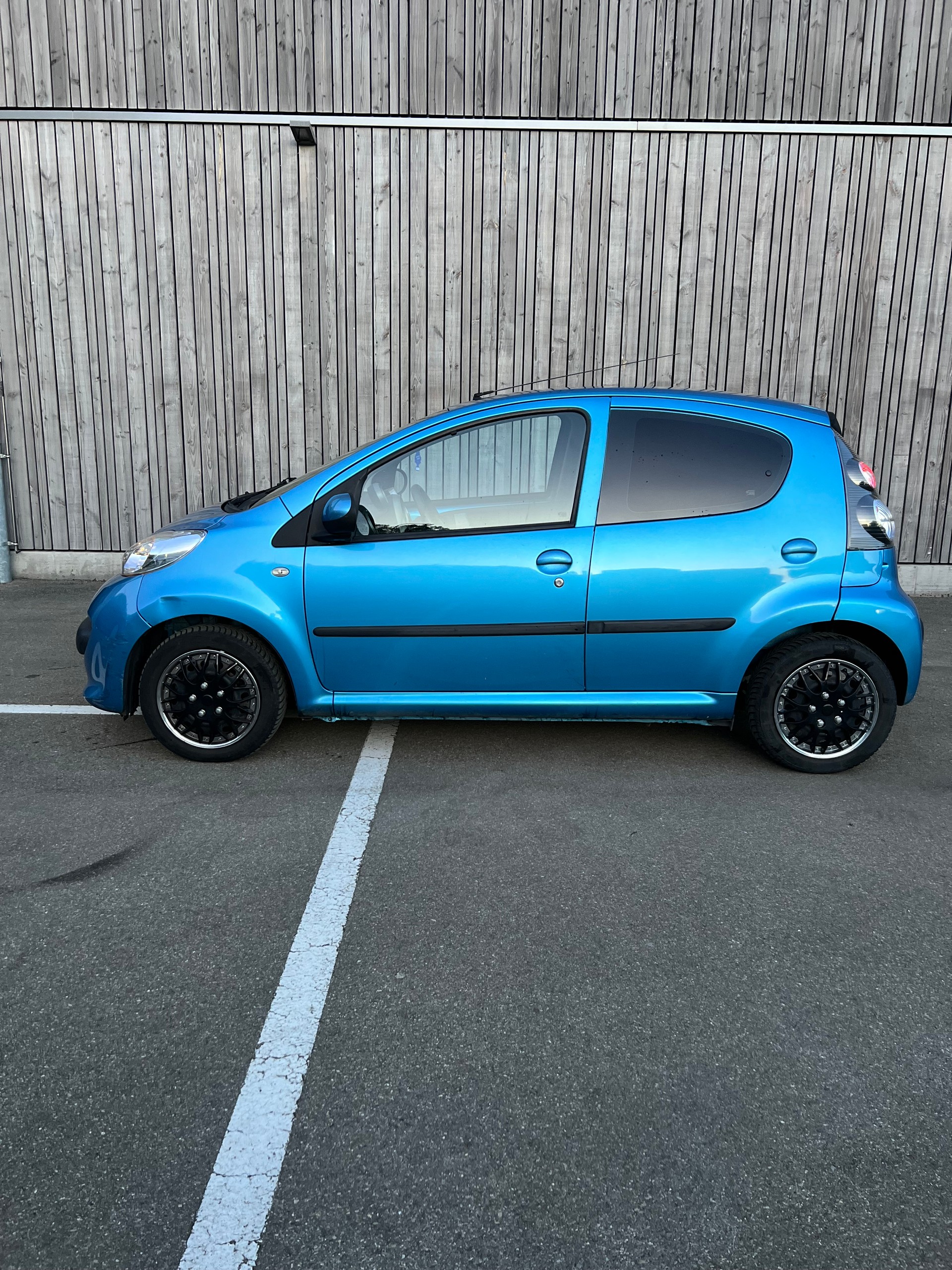 PEUGEOT 107 1.0 City Move 2-Tronic-image-2