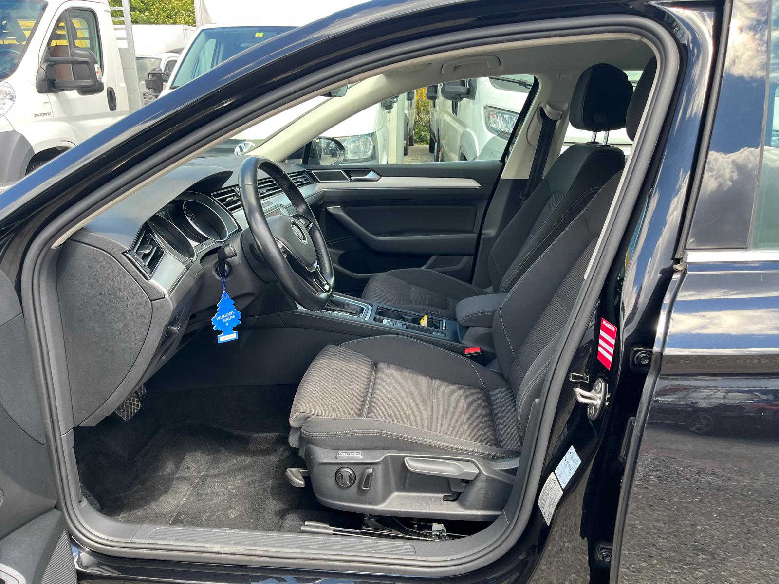 VW Passat Variant 2.0 TDI BMT Comfortline DSG-image-6