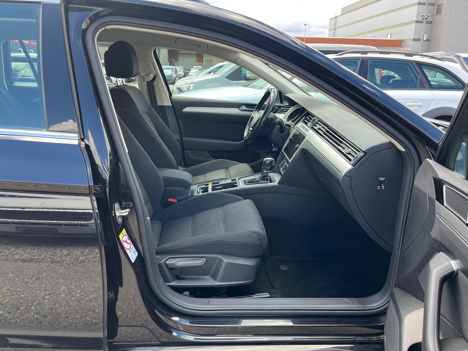 VW Passat Variant 2.0 TDI BMT Comfortline DSG-image-8
