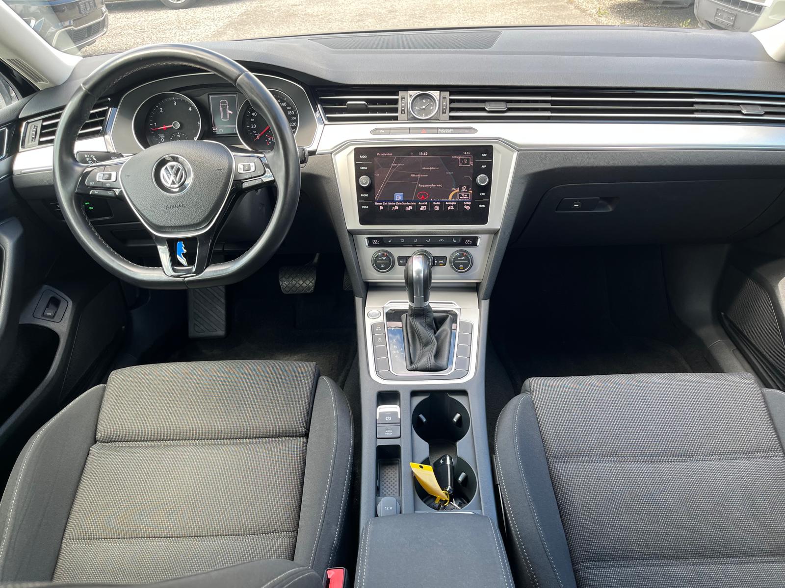 VW Passat Variant 2.0 TDI BMT Comfortline DSG-image-7