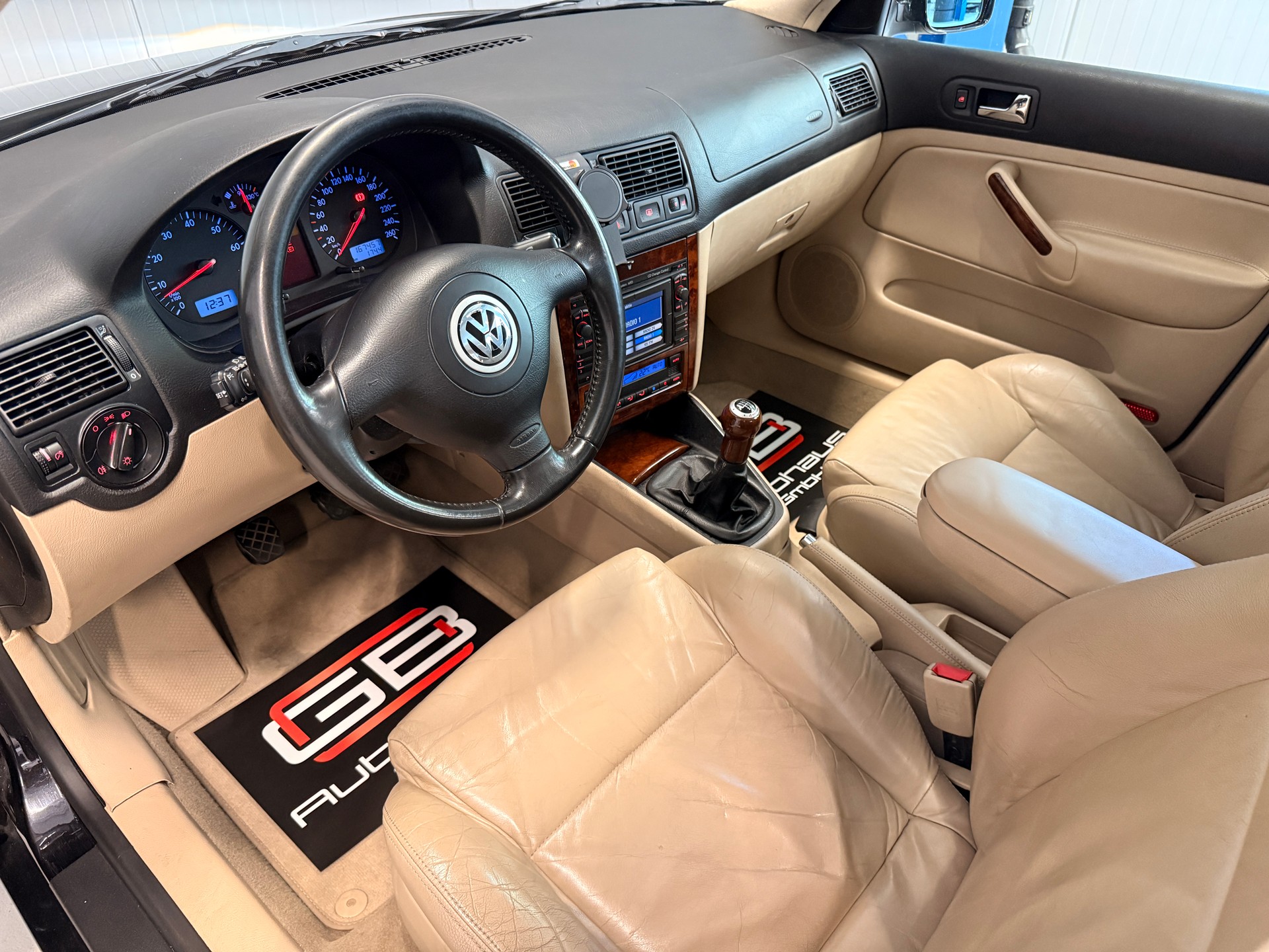 VW Golf 2.8 V6 Highline 4Motion (1.Hand)-image-6