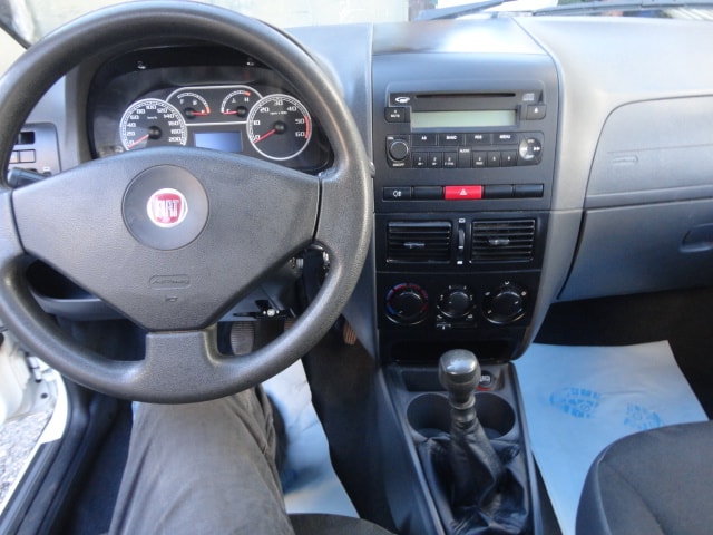 FIAT Strada Pick-up-image-7