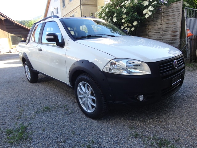 FIAT Strada Pick-up-image-1