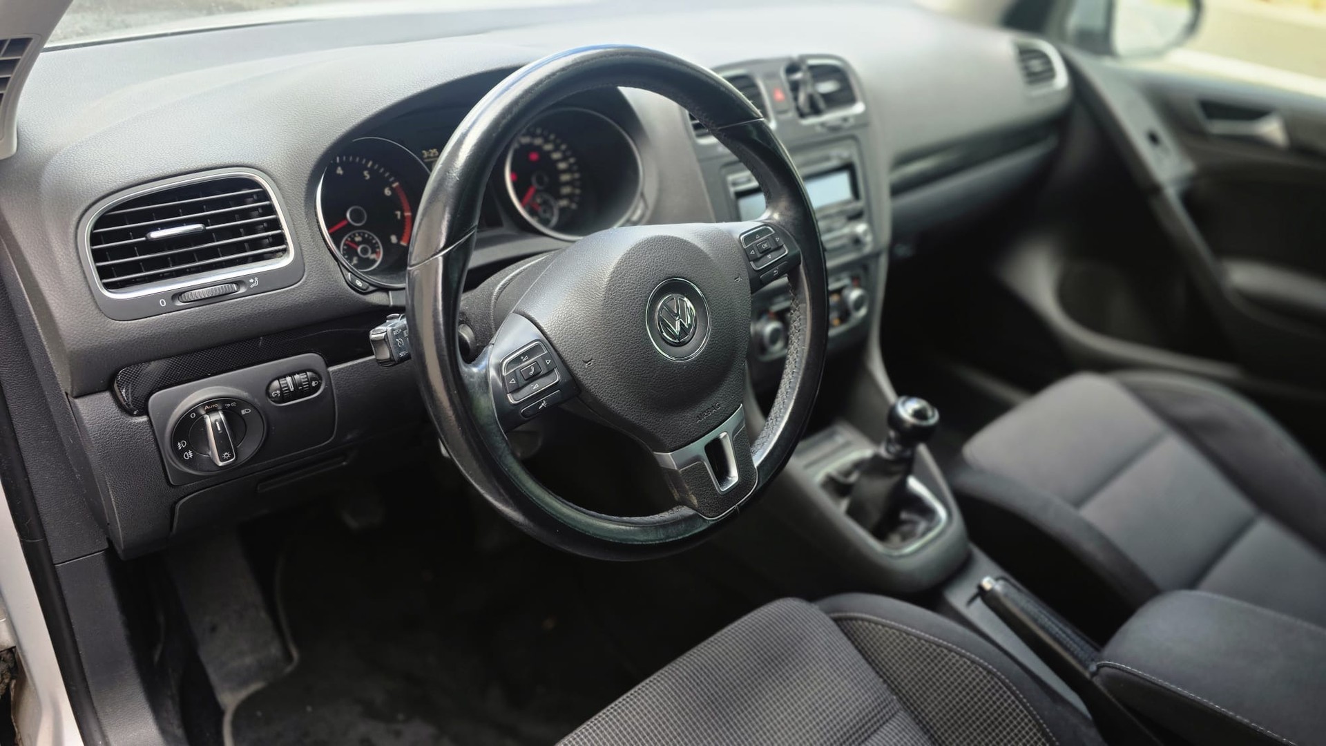 VW Golf 1.4 TSI Trendline-image-12