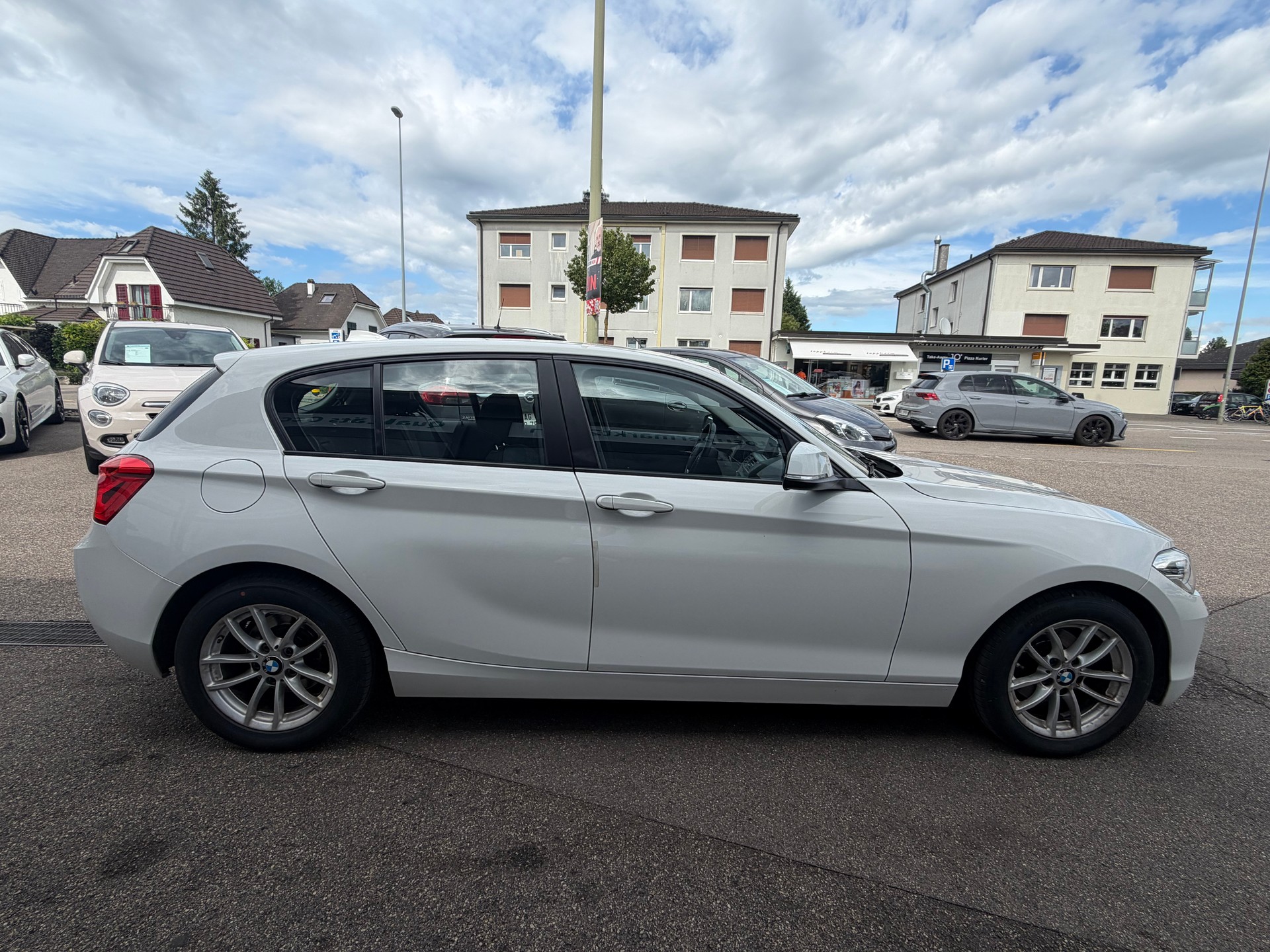BMW 118i Steptronic-image-6