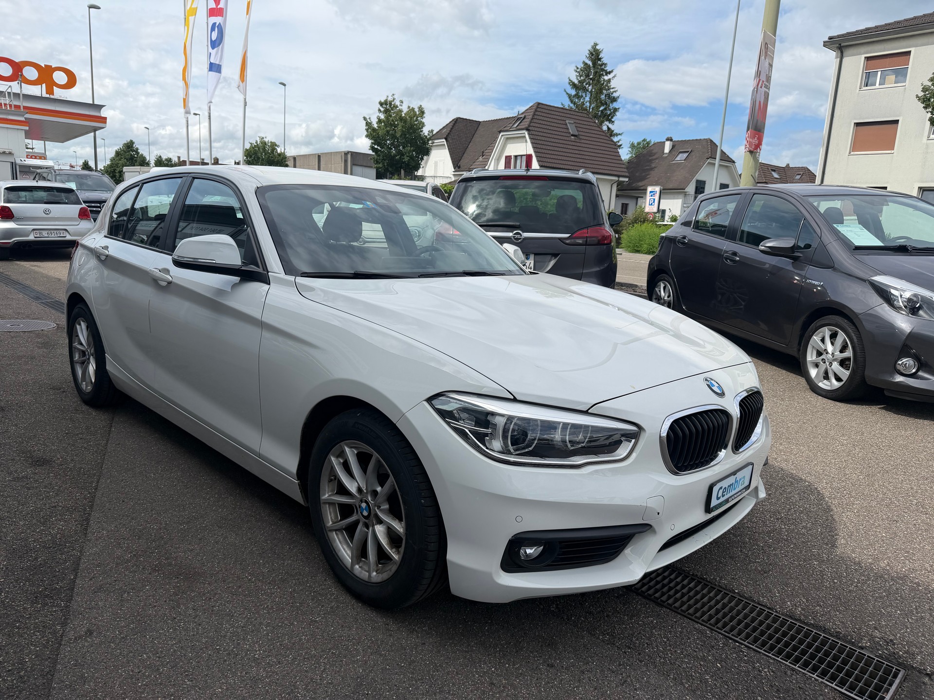 BMW 118i Steptronic-image-7