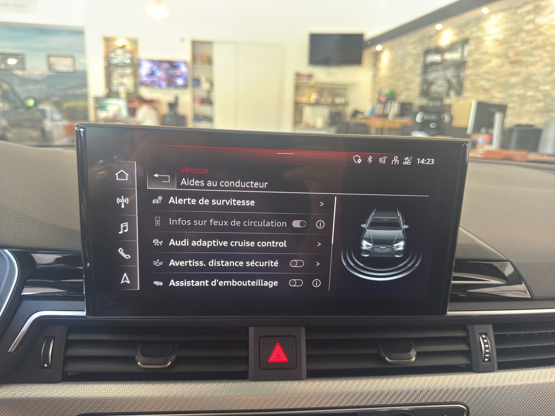 AUDI RS4 Avant quattro tiptronic-image-26