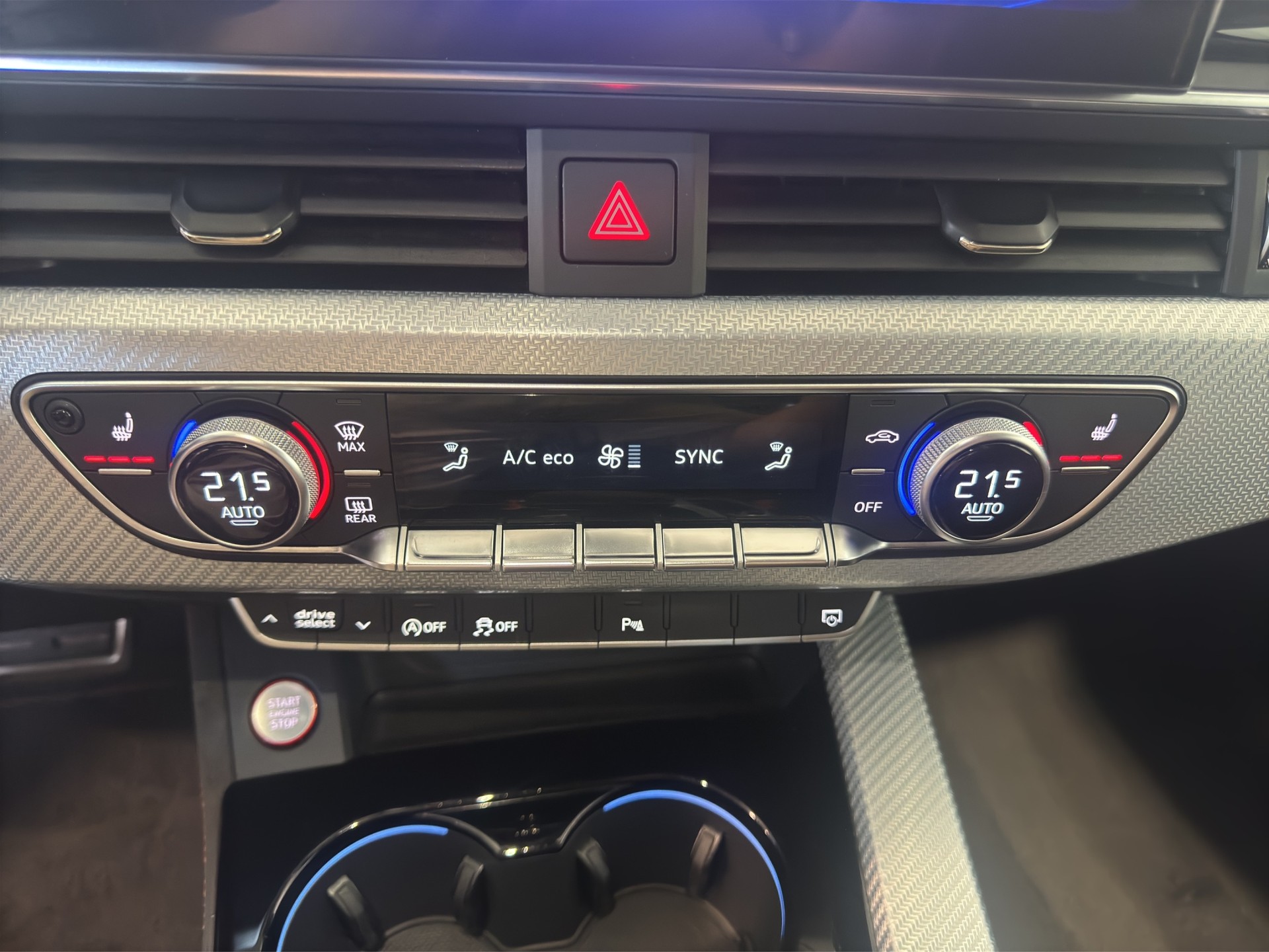 AUDI RS4 Avant quattro tiptronic-image-14