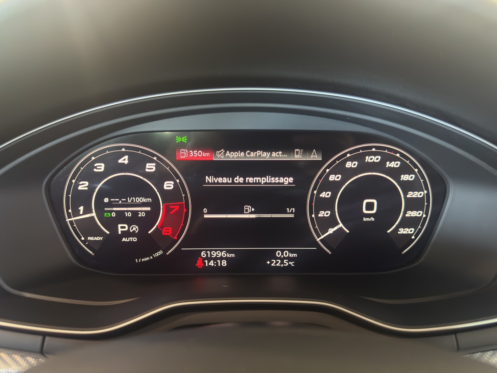 AUDI RS4 Avant quattro tiptronic-image-10