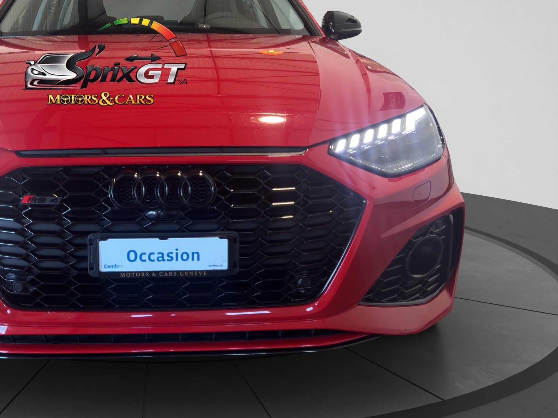 AUDI RS4 Avant quattro tiptronic-image-7