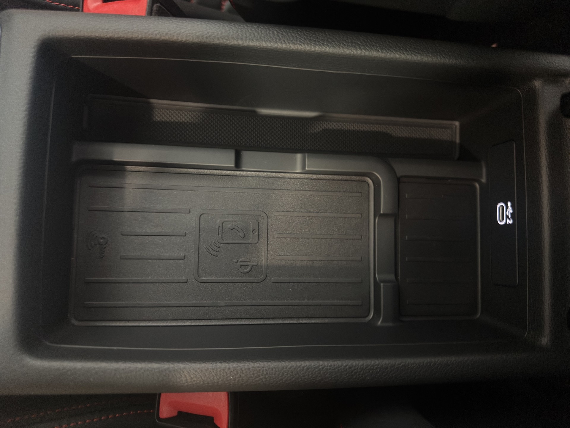 AUDI RS4 Avant quattro tiptronic-image-29