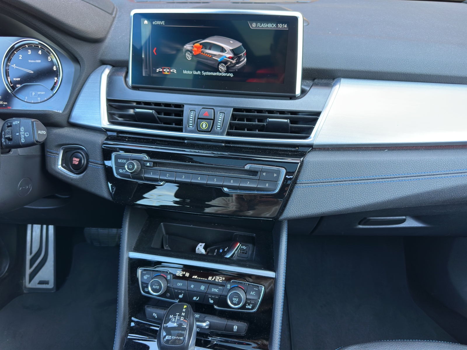 BMW 225xe iPerformance Active Tourer Steptronic M Sport-image-11
