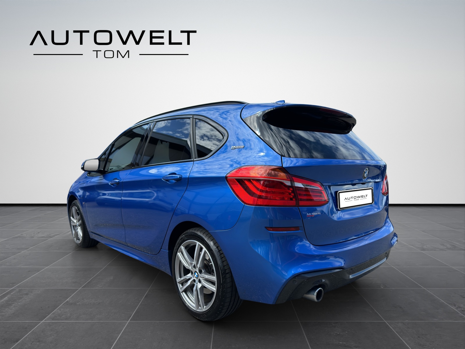 BMW 225xe iPerformance Active Tourer Steptronic M Sport-image-2