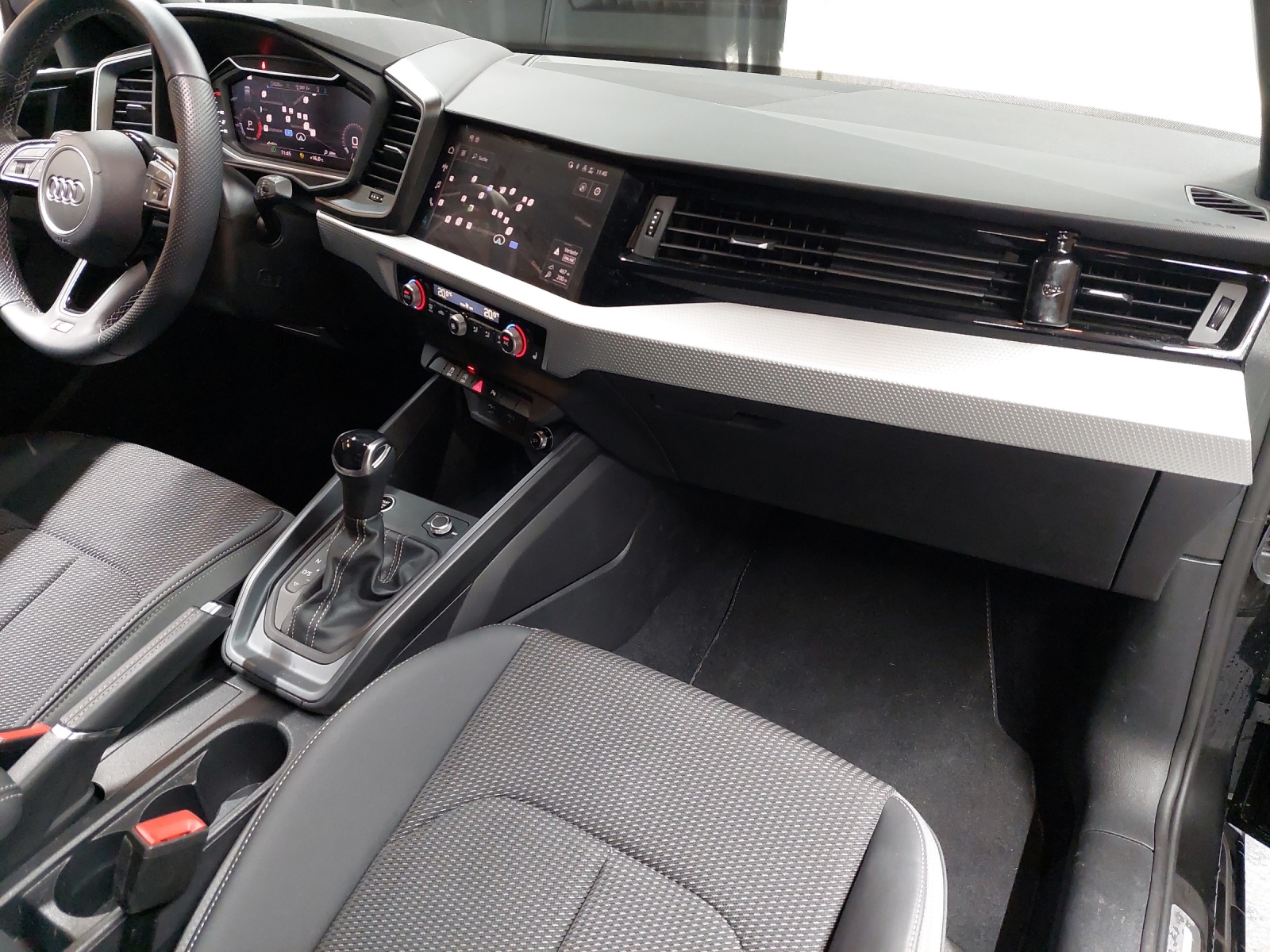 AUDI A1 Sportback 35 TFSI S-tronic-image-9