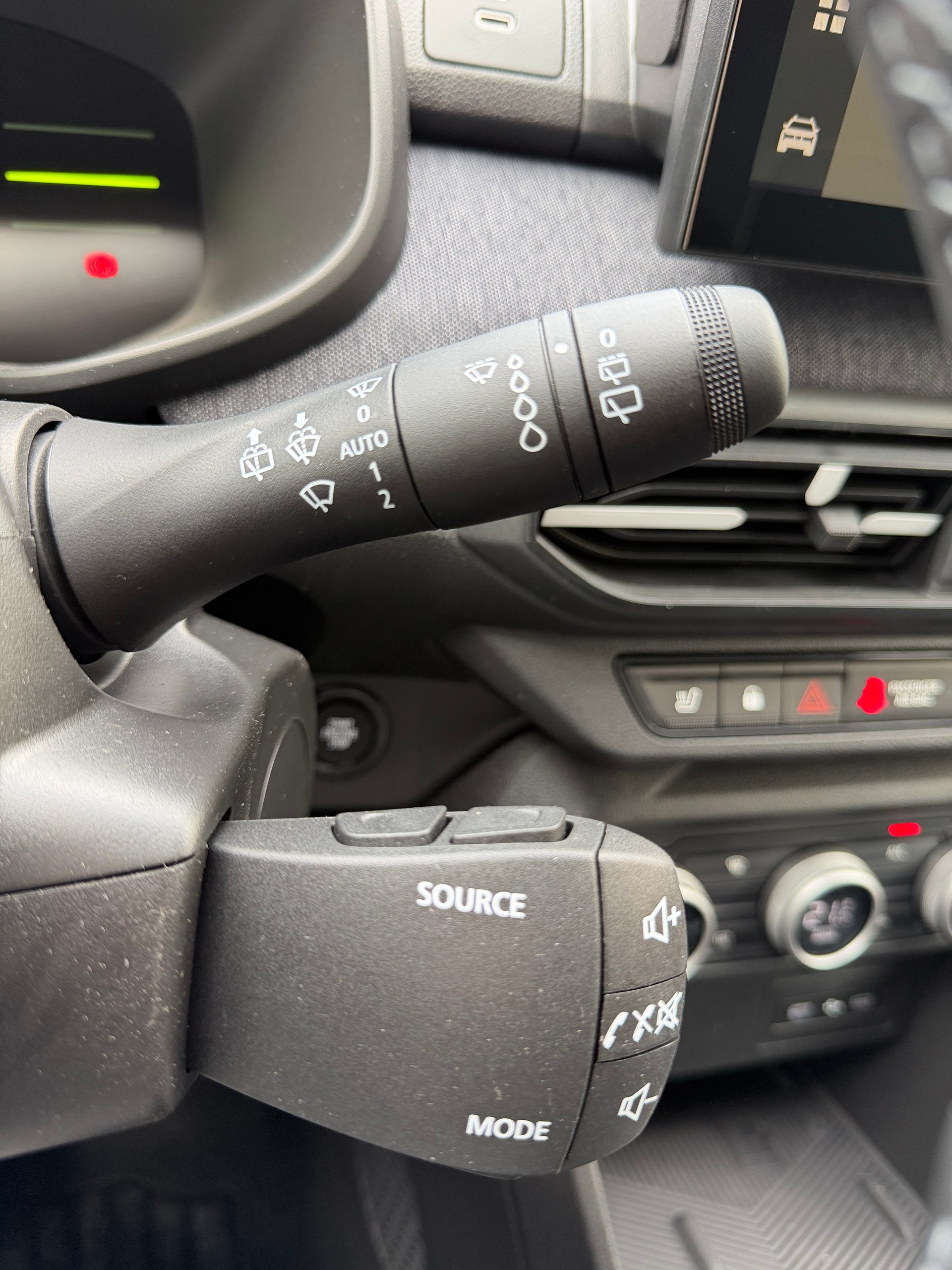 DACIA Jogger HEV 155 Journey-image-20