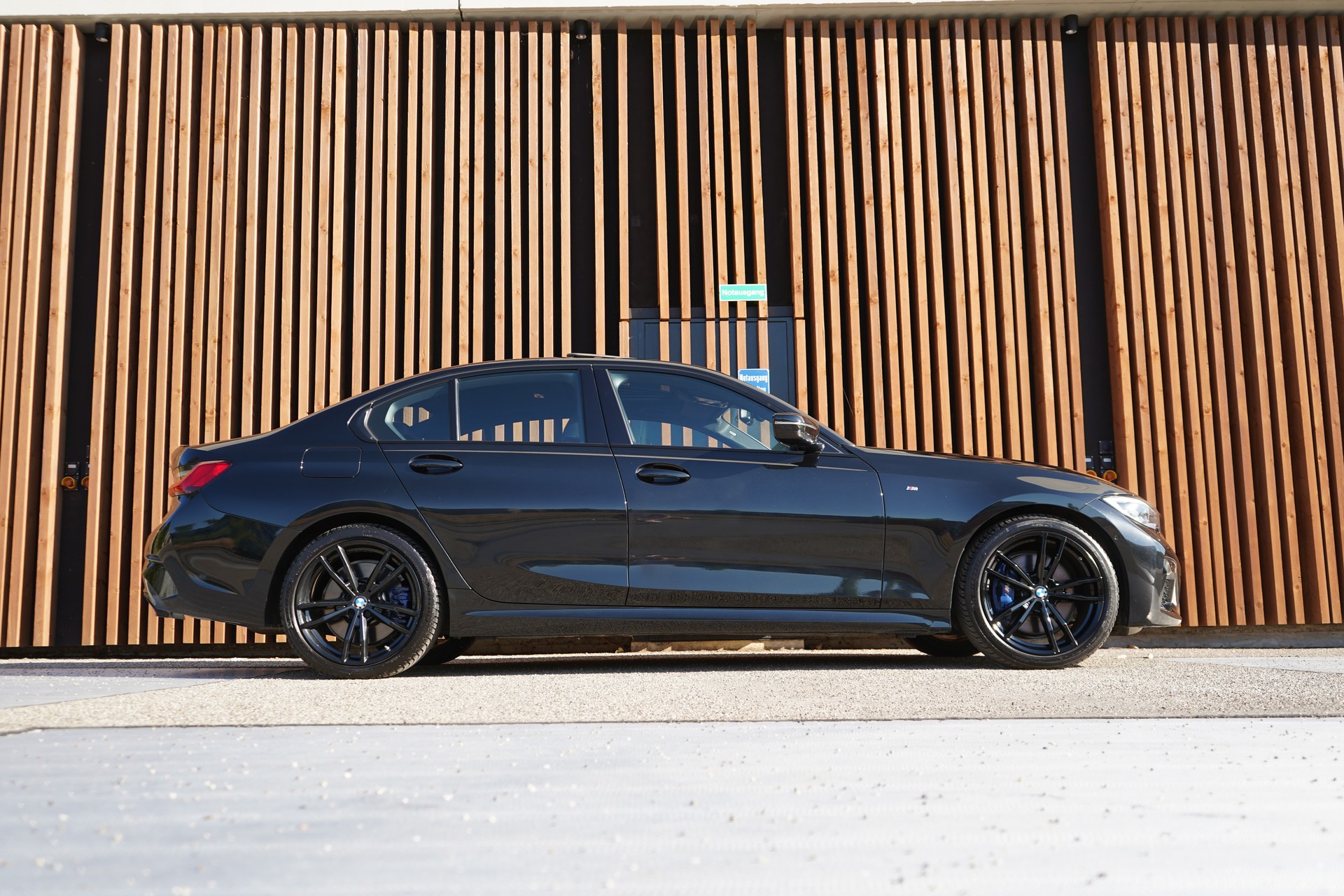 BMW M340d xDRIVE 48V STEPTRONIC M SPORT BLACK l 340 PS-showroom-element-2