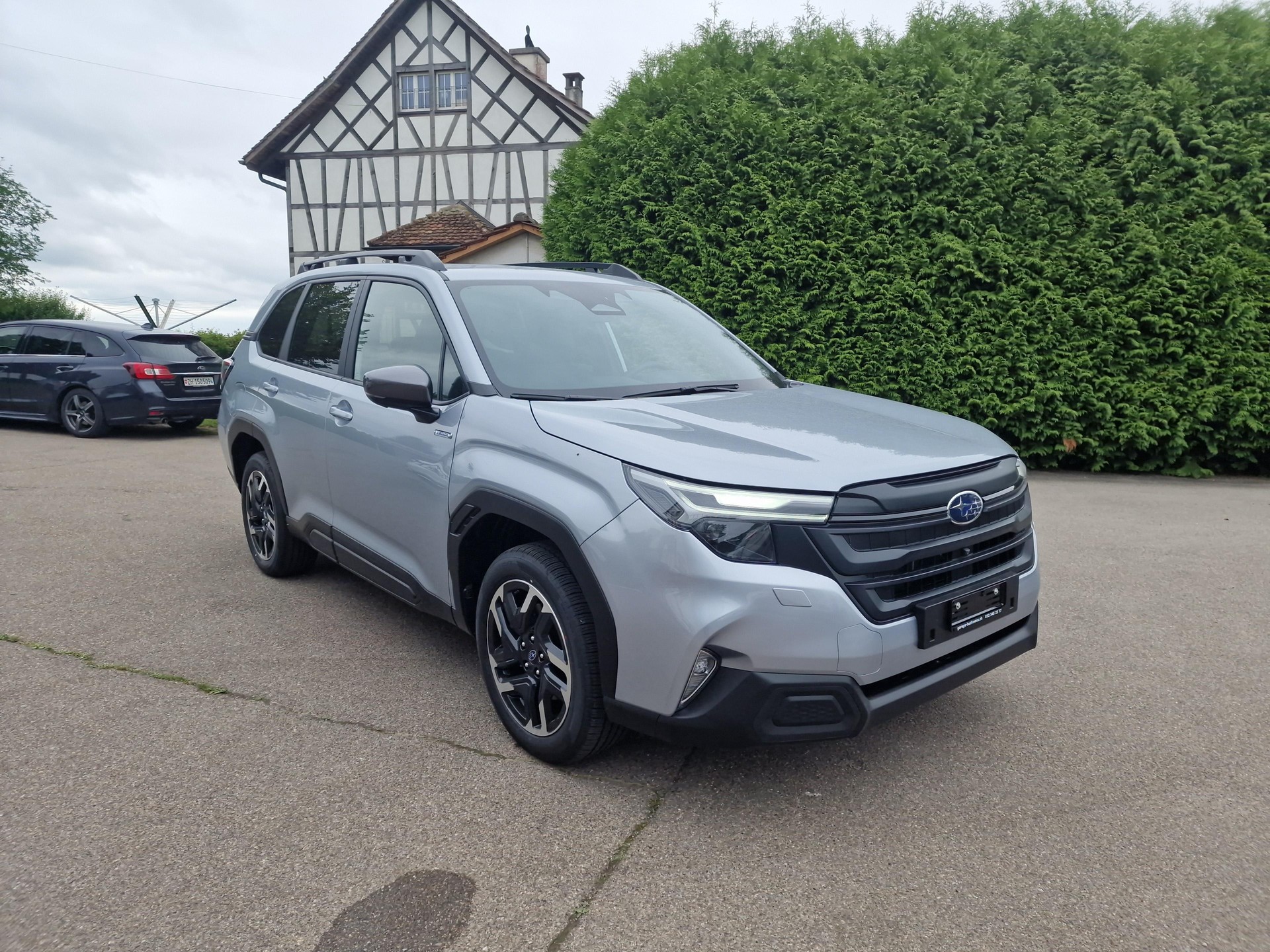 SUBARU Forester Station 2.0i e-Boxer Swiss Plus-image-6