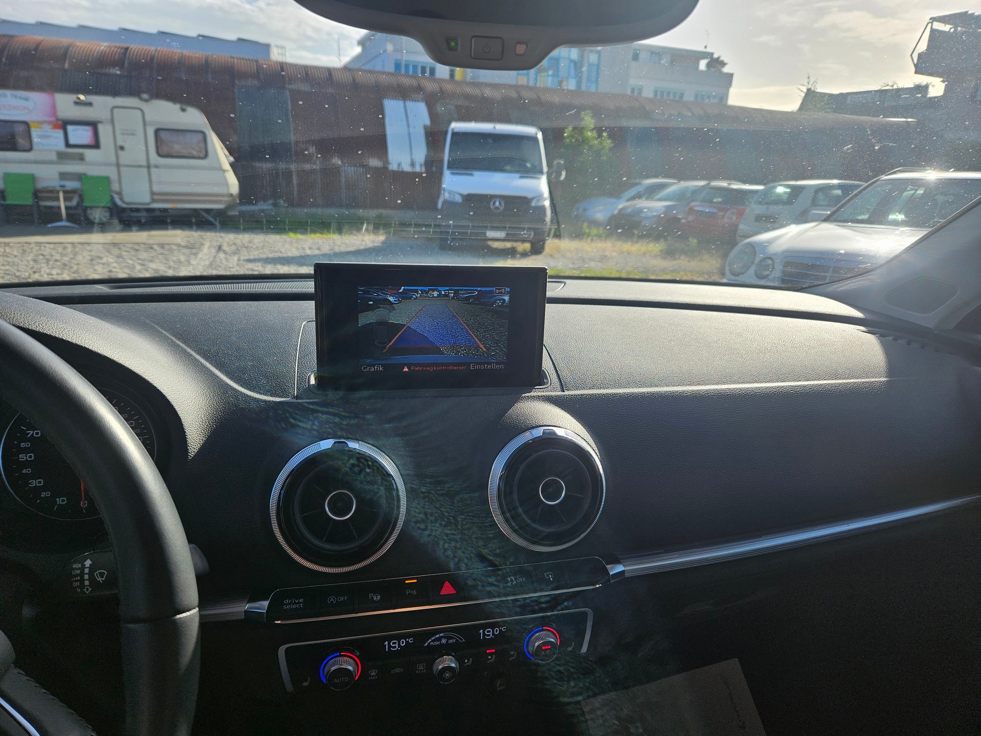 AUDI A3 Sportback 1.4 TFSI Ambition S-tronic-image-14