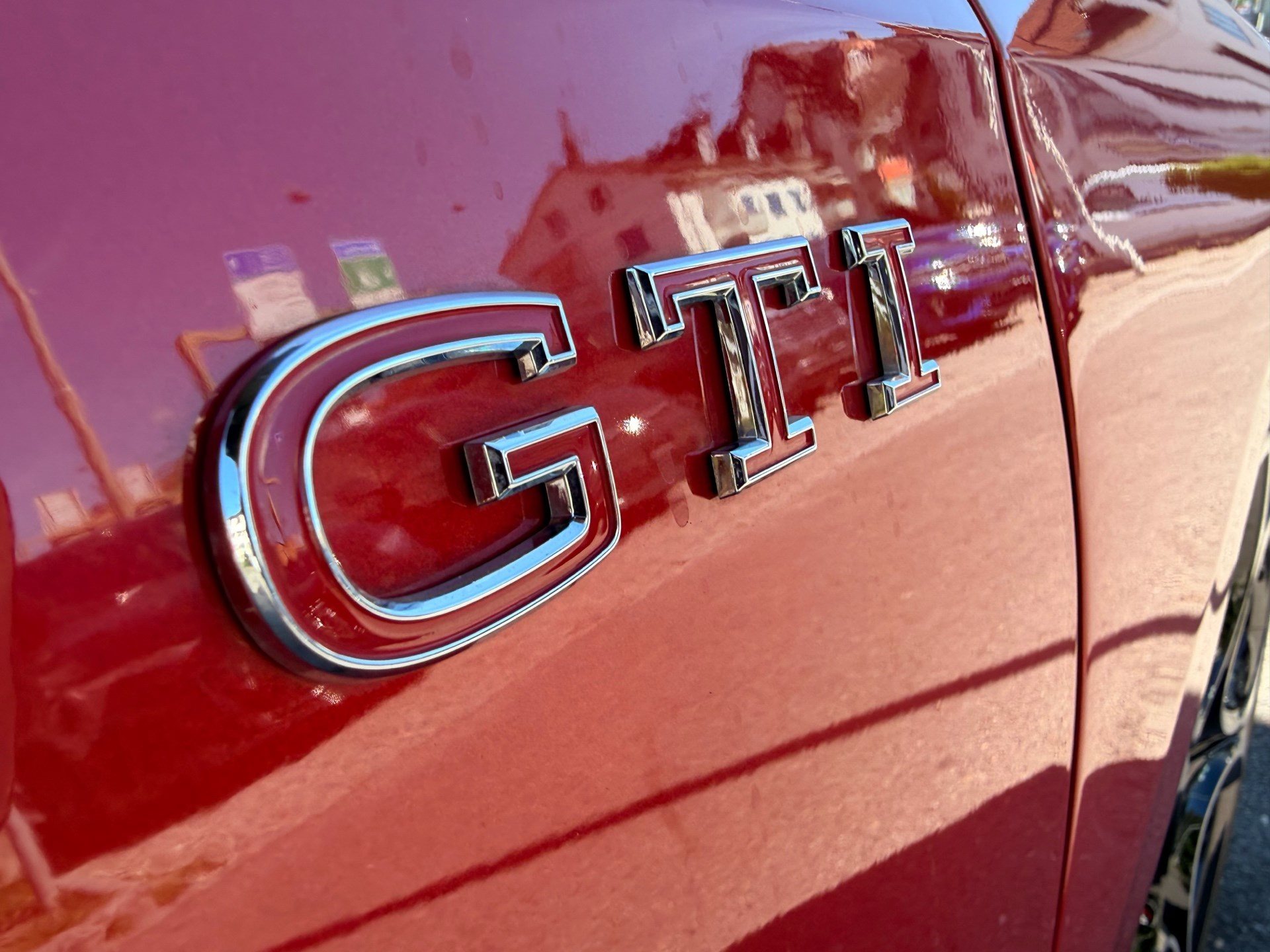VW Golf GTI 2.0 TSI DSG FACELIFT *** PANORAMAGLASDACH & DCC FAHRWERK ***-image-31