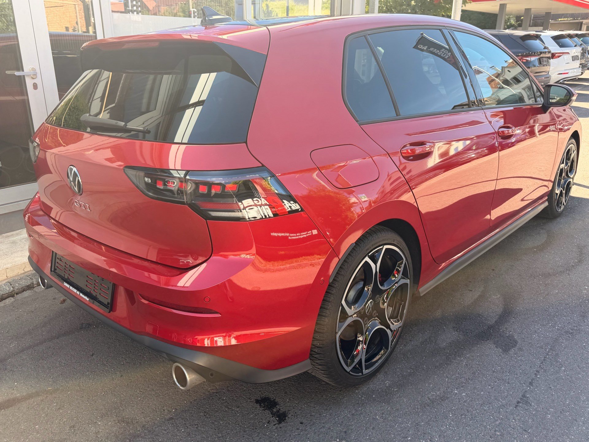 VW Golf GTI 2.0 TSI DSG FACELIFT *** PANORAMAGLASDACH & DCC FAHRWERK ***-showroom-element-3