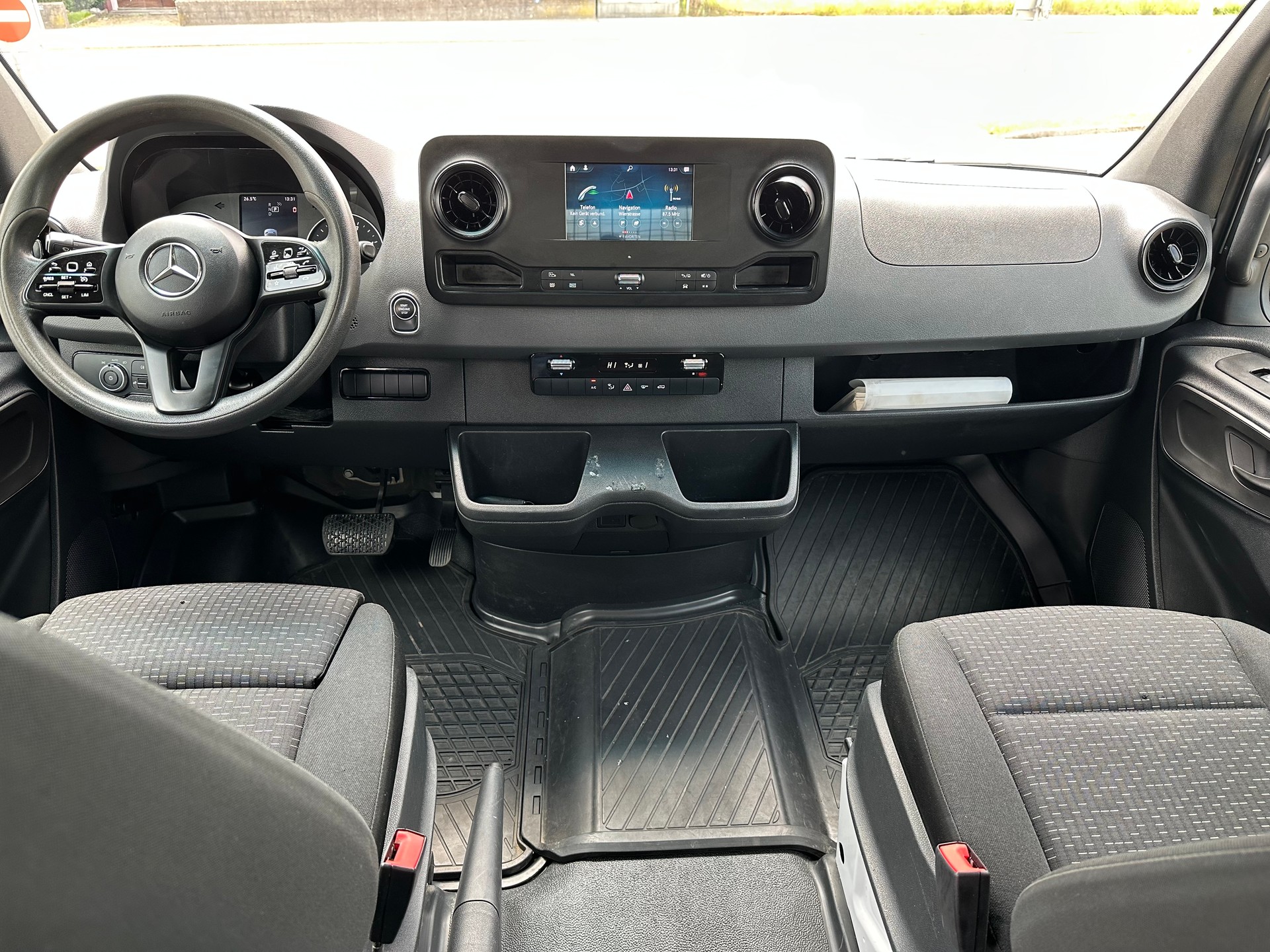 MERCEDES-BENZ Sprinter 319 CDI Standard 9G-TRONIC 4x4-image-5