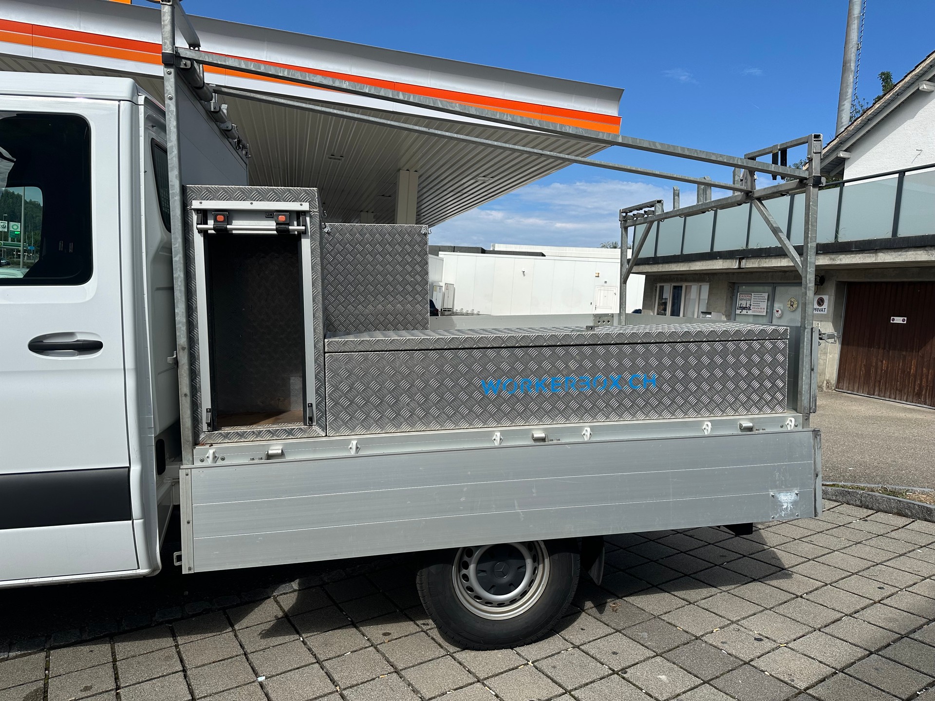 MERCEDES-BENZ Sprinter 319 CDI Standard 9G-TRONIC 4x4-image-5