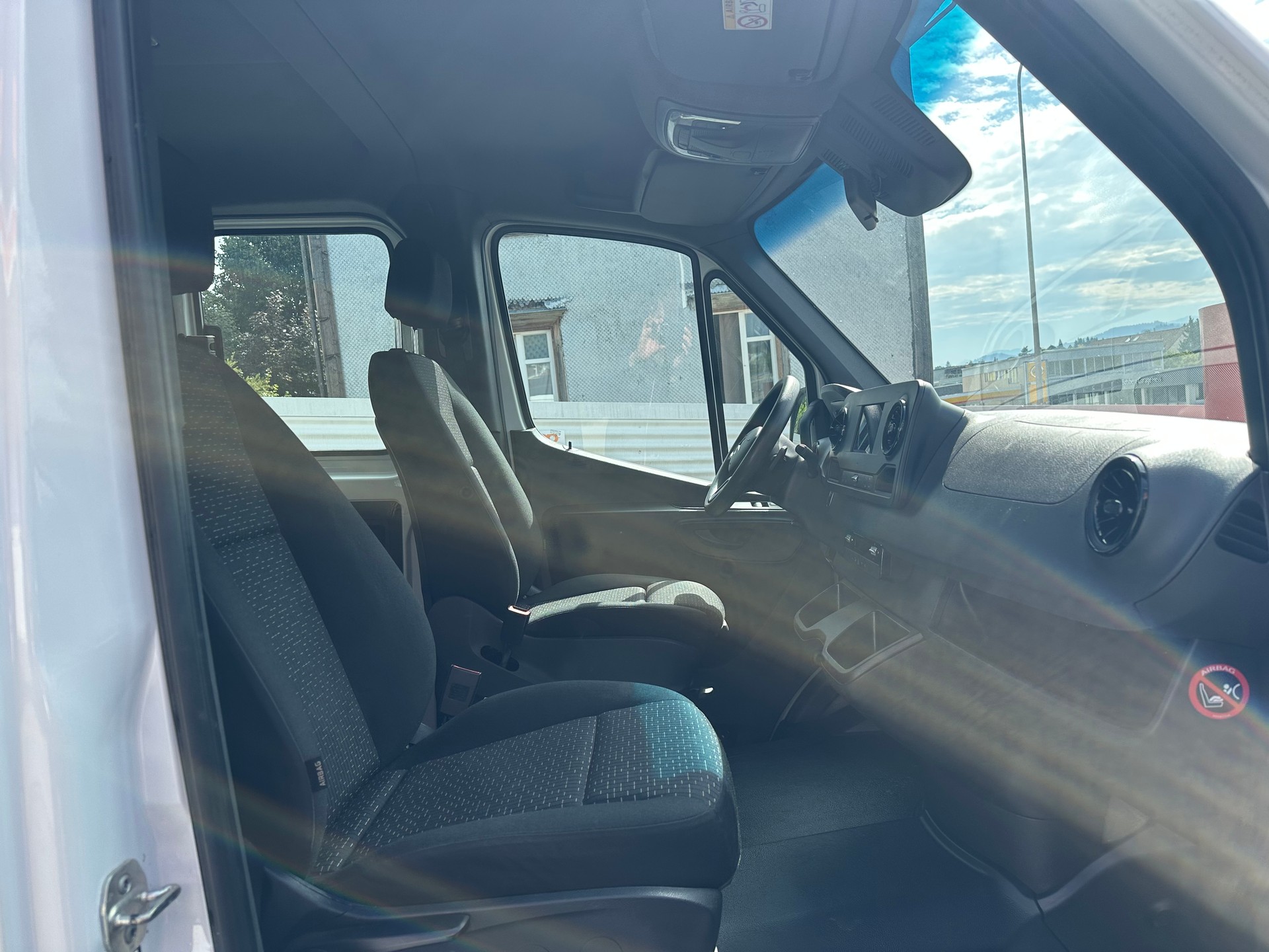 MERCEDES-BENZ Sprinter 319 CDI Standard 9G-TRONIC 4x4-image-9