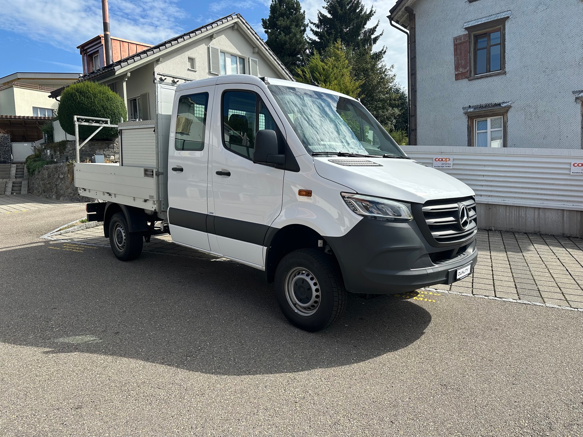 MERCEDES-BENZ Sprinter 319 CDI Standard 9G-TRONIC 4x4-image-1