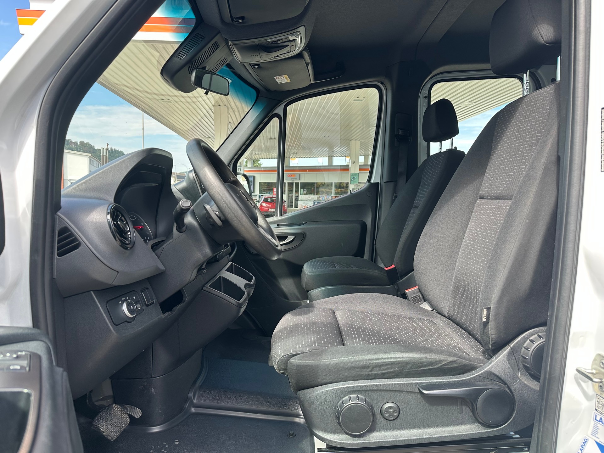 MERCEDES-BENZ Sprinter 319 CDI Standard 9G-TRONIC 4x4-image-7