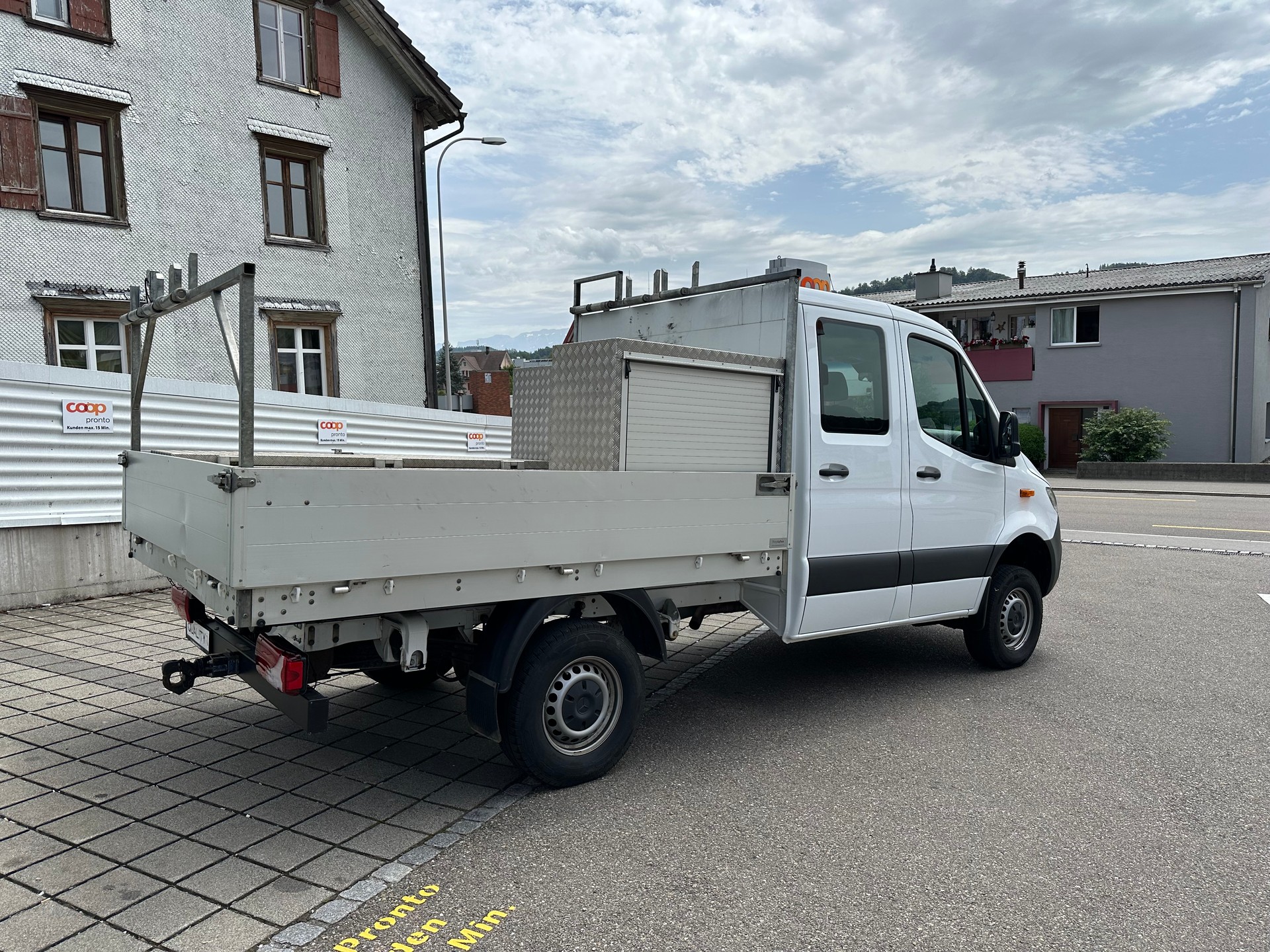 MERCEDES-BENZ Sprinter 319 CDI Standard 9G-TRONIC 4x4-image-2