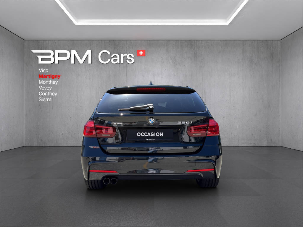BMW 320i Essential Ed. xDrive SAG Tourin-image-2