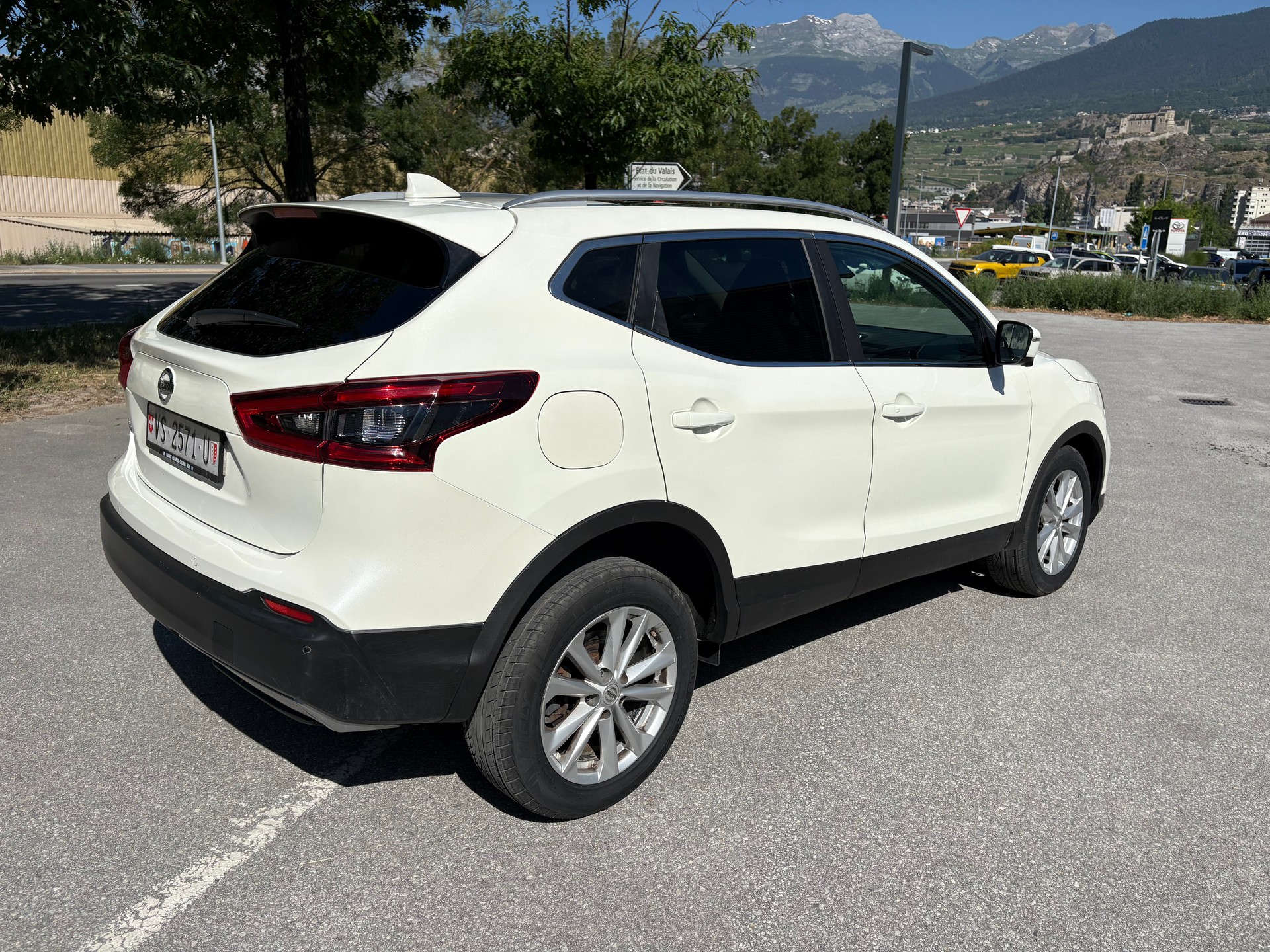 NISSAN Qashqai 1.7 dCi tekna+ Xtronic ALL-MODE 4x4-image-5