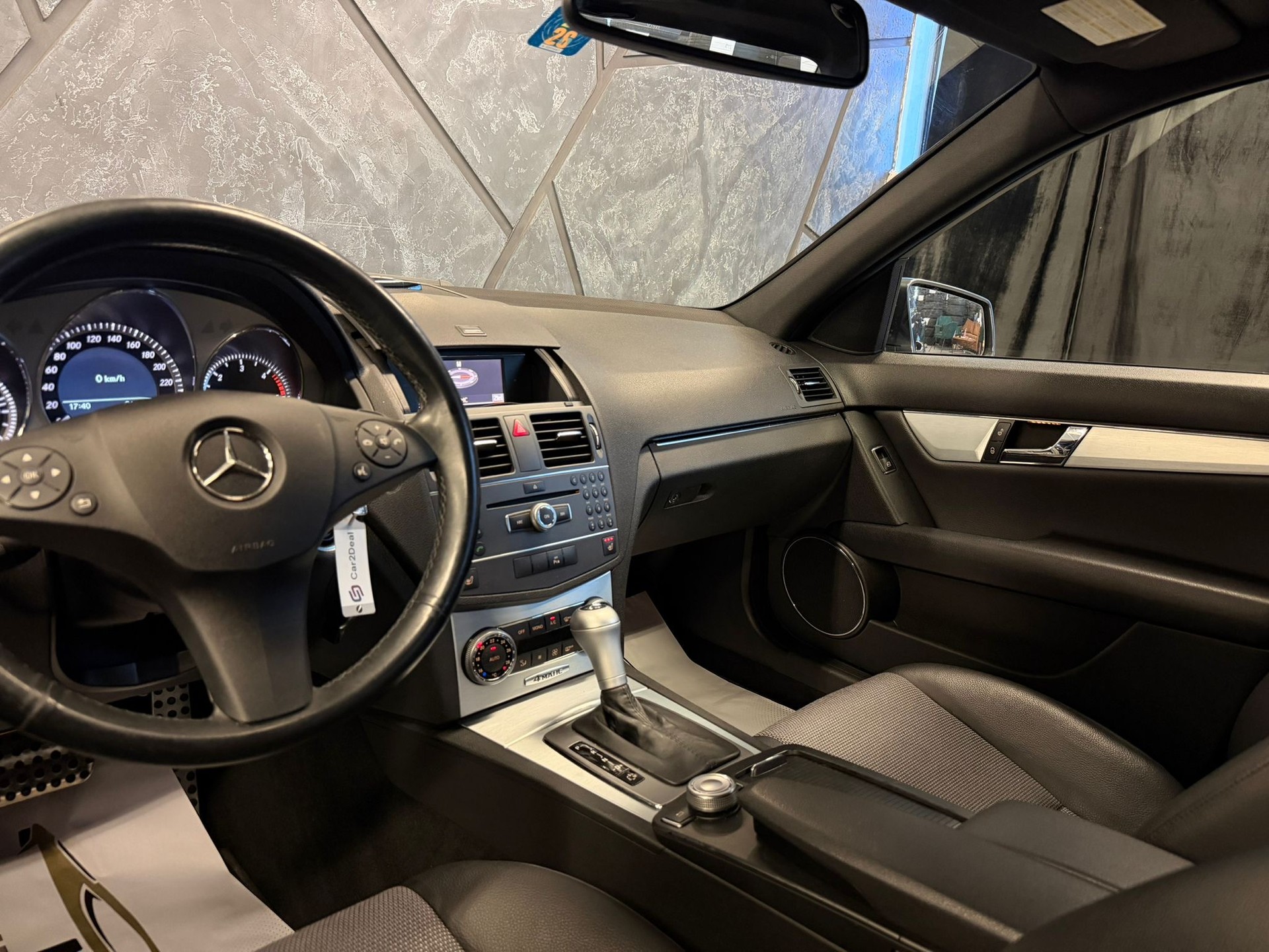 MERCEDES-BENZ C 250 CDI BlueEff. Avantgarde 4Matic 7G-Tronic-image-9