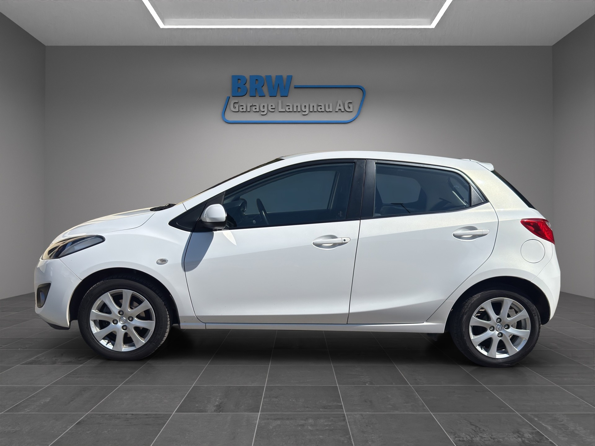 MAZDA 2 1.5i 16V Exclusive Automatic-image-1