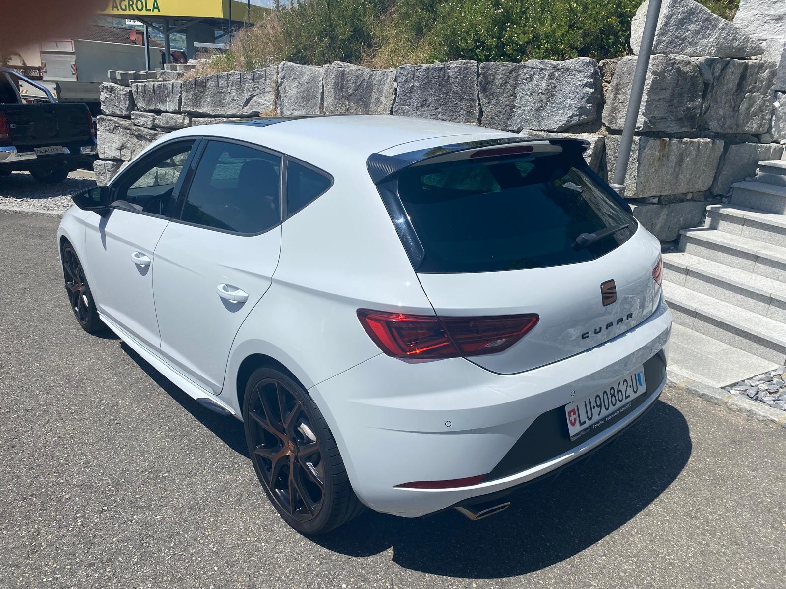 SEAT Leon 2.0 TSI SWISS Cupra 290 DSG-image-2
