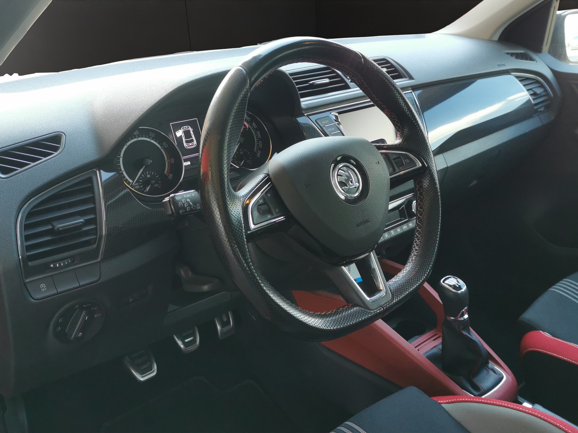 SKODA Fabia 1.2 TSI Monte Carlo-image-9