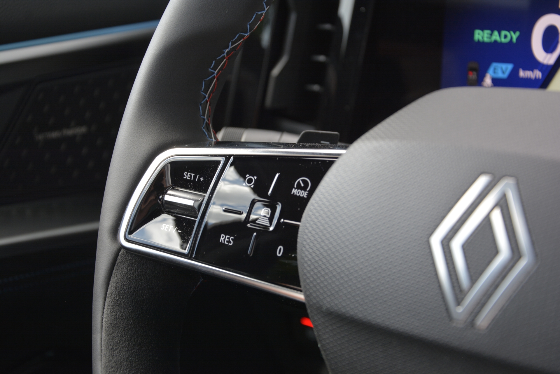 RENAULT Austral esprit Alpine full hybrid E-Tech 200-image-12
