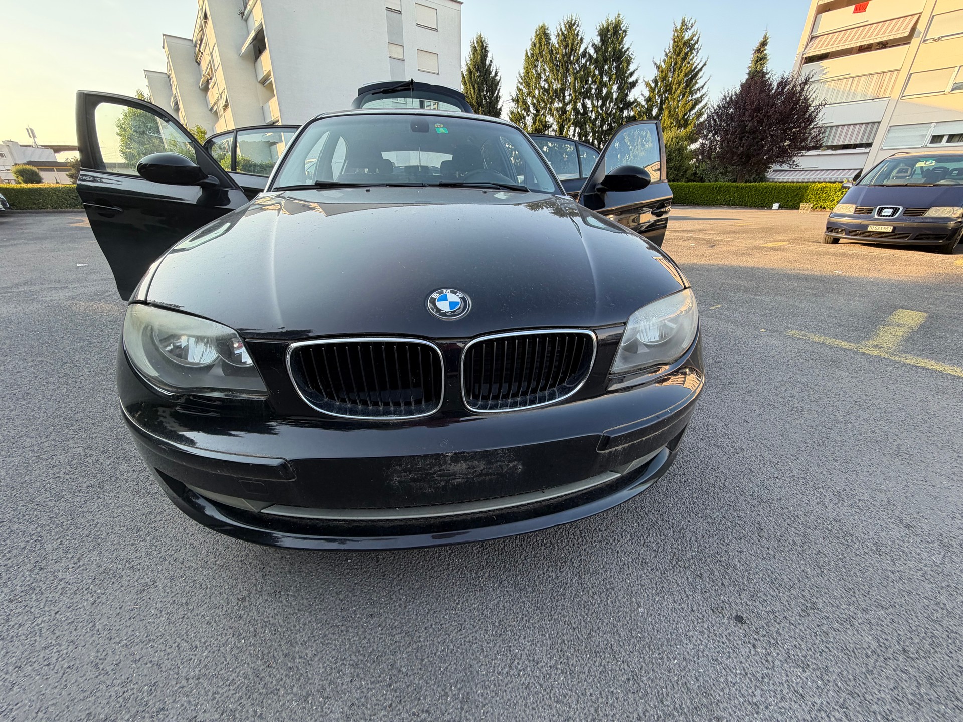 BMW 116i-image-1