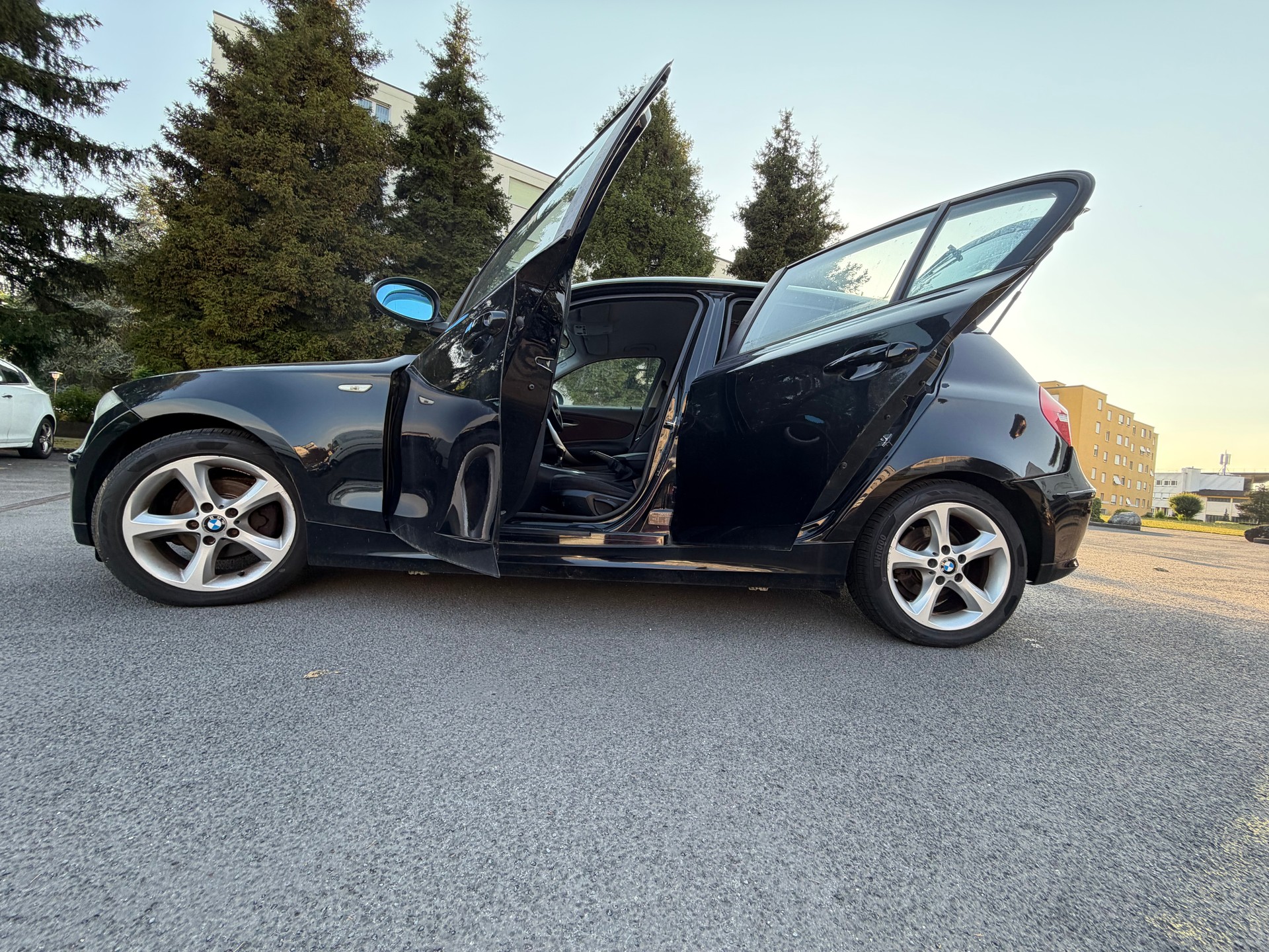 BMW 116i-image-5