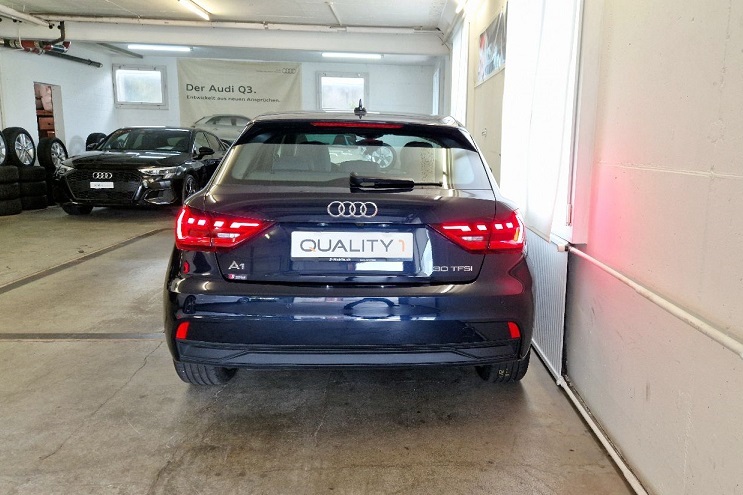 AUDI A1 Sportback 30 TFSI S Line Attraction S-tronic-image-4