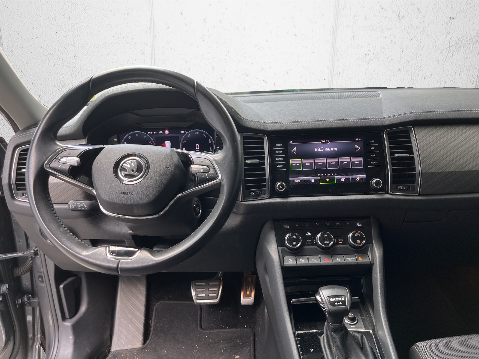 SKODA Kodiaq 2.0 TSI 4x4 Style-image-12